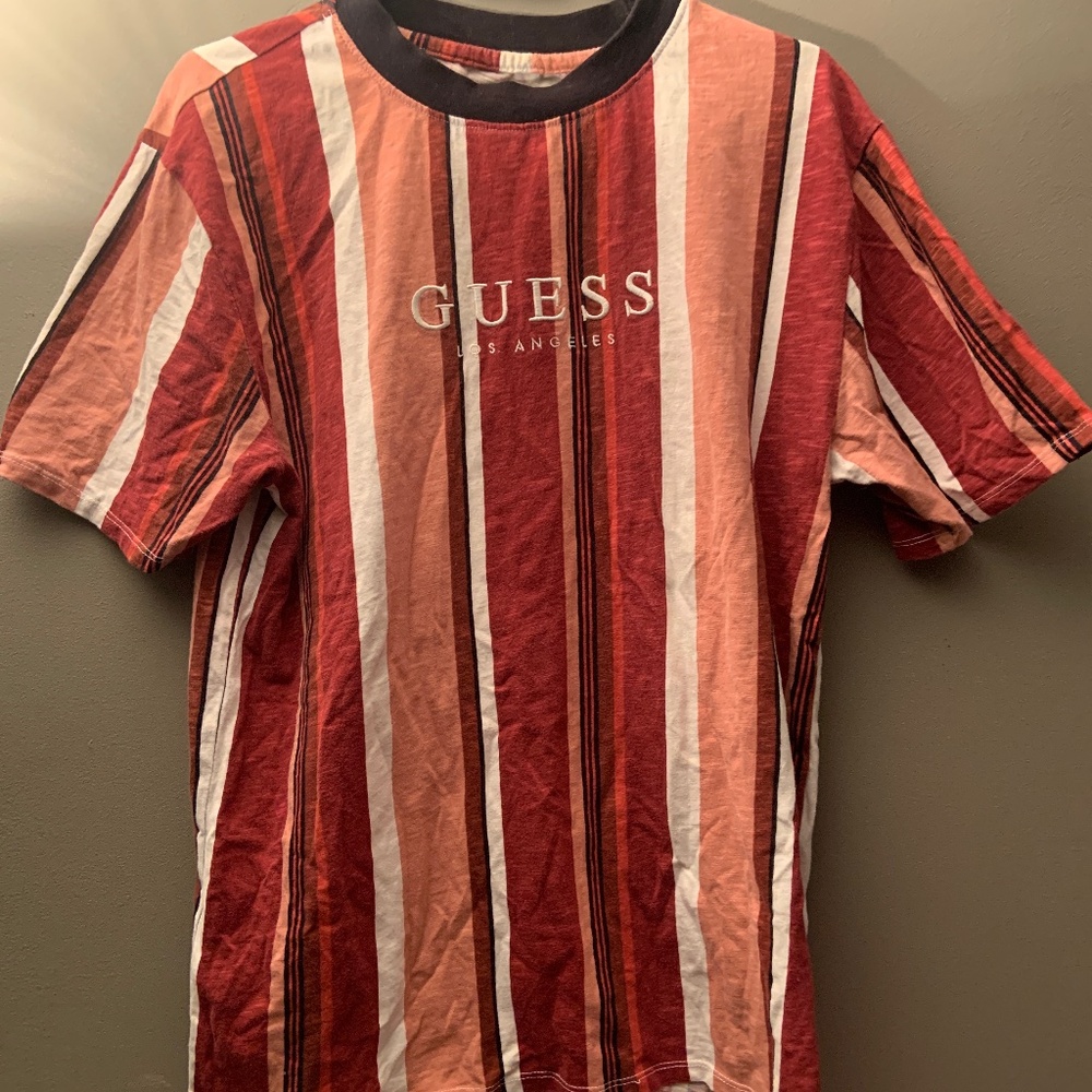 GUESS Los Angeles Embroidered Design T-Shirt